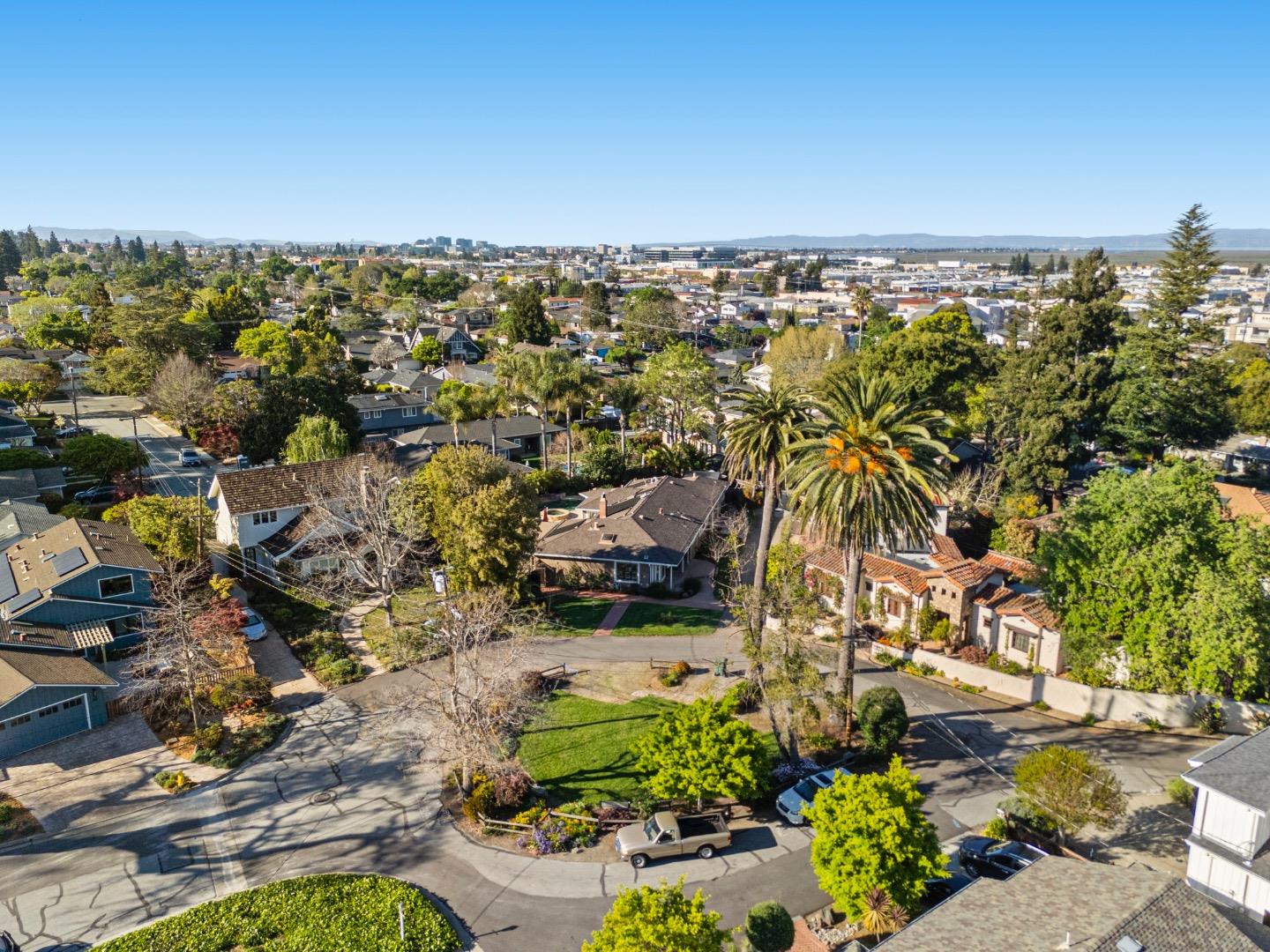 Detail Gallery Image 59 of 62 For 6 El Sereno Dr, San Carlos,  CA 94070 - 4 Beds | 3 Baths