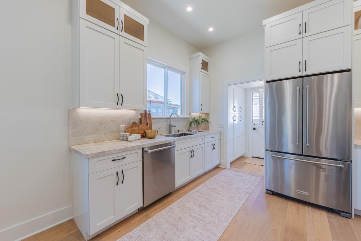 Detail Gallery Image 13 of 43 For 1231 8th St, Monterey,  CA 93940 - 2 Beds | 2 Baths