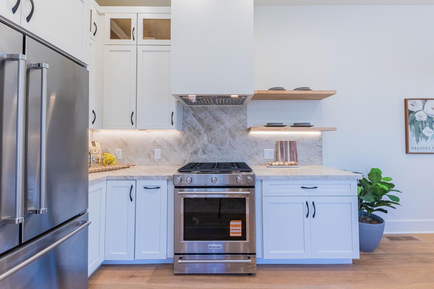 Detail Gallery Image 16 of 43 For 1231 8th St, Monterey,  CA 93940 - 2 Beds | 2 Baths