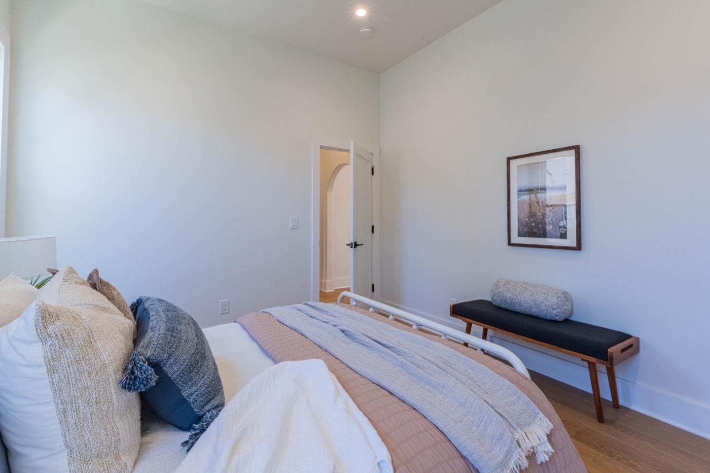 Detail Gallery Image 22 of 43 For 1231 8th St, Monterey,  CA 93940 - 2 Beds | 2 Baths