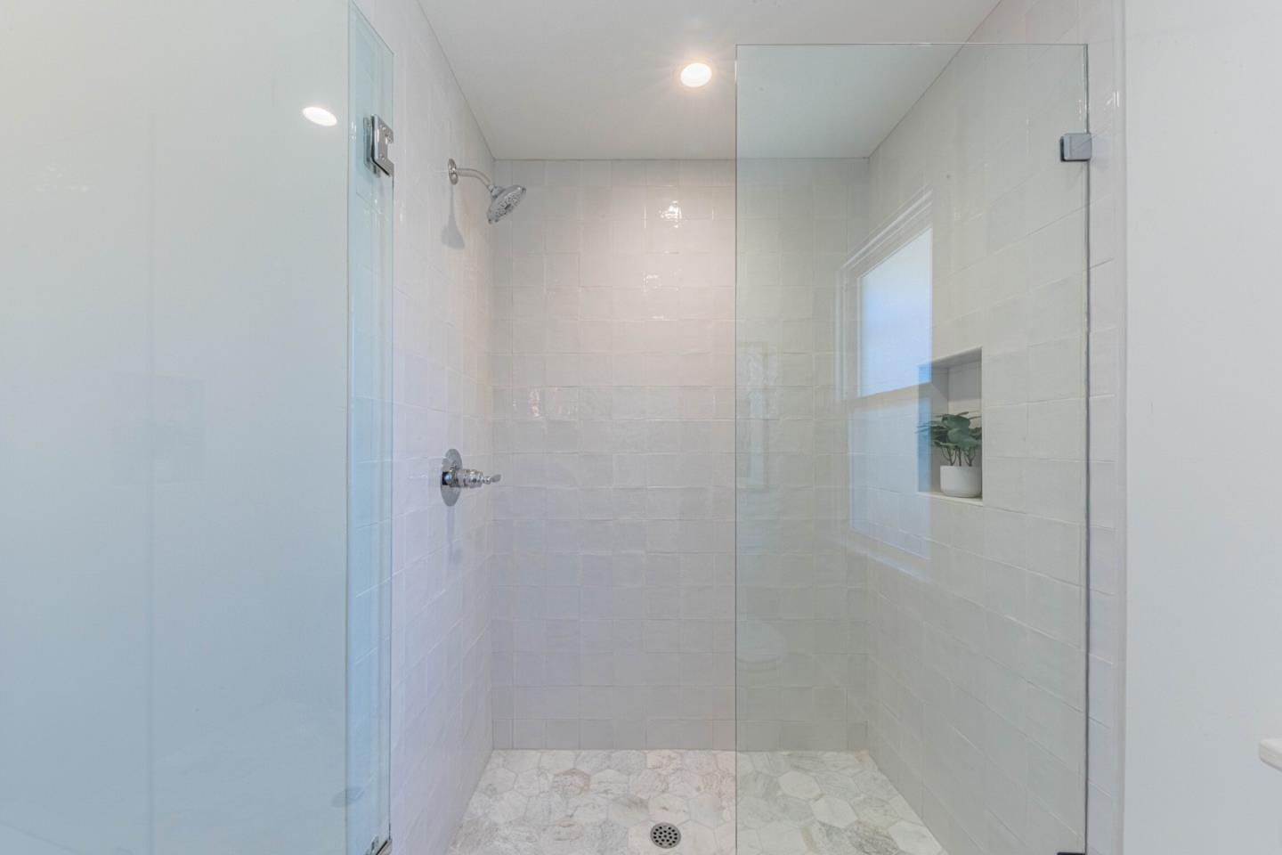 Detail Gallery Image 24 of 43 For 1231 8th St, Monterey,  CA 93940 - 2 Beds | 2 Baths