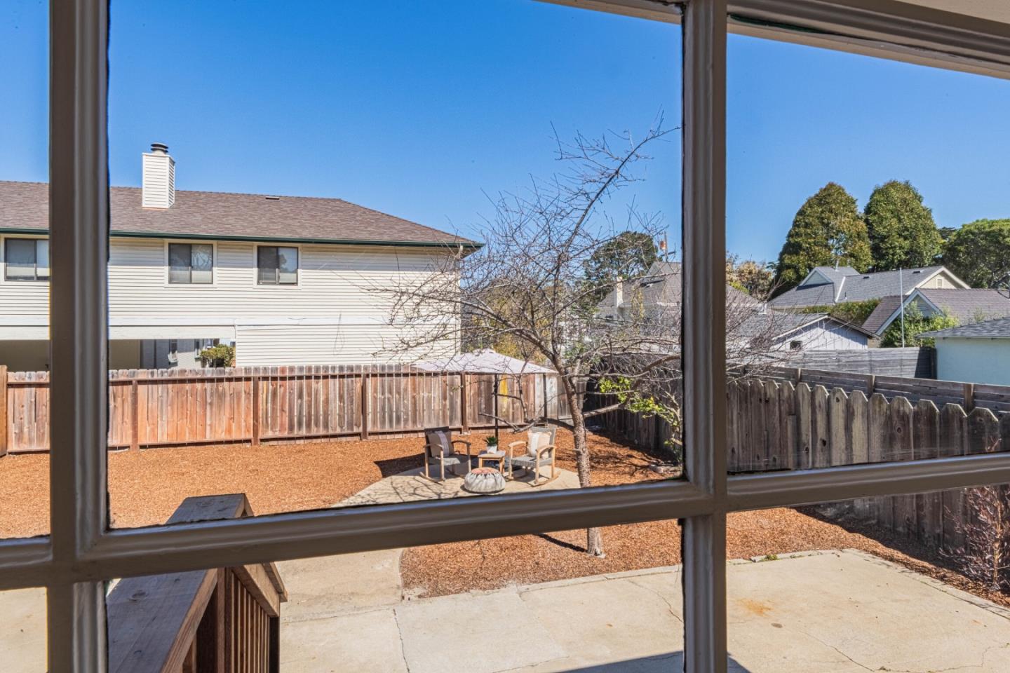 Detail Gallery Image 30 of 43 For 1231 8th St, Monterey,  CA 93940 - 2 Beds | 2 Baths