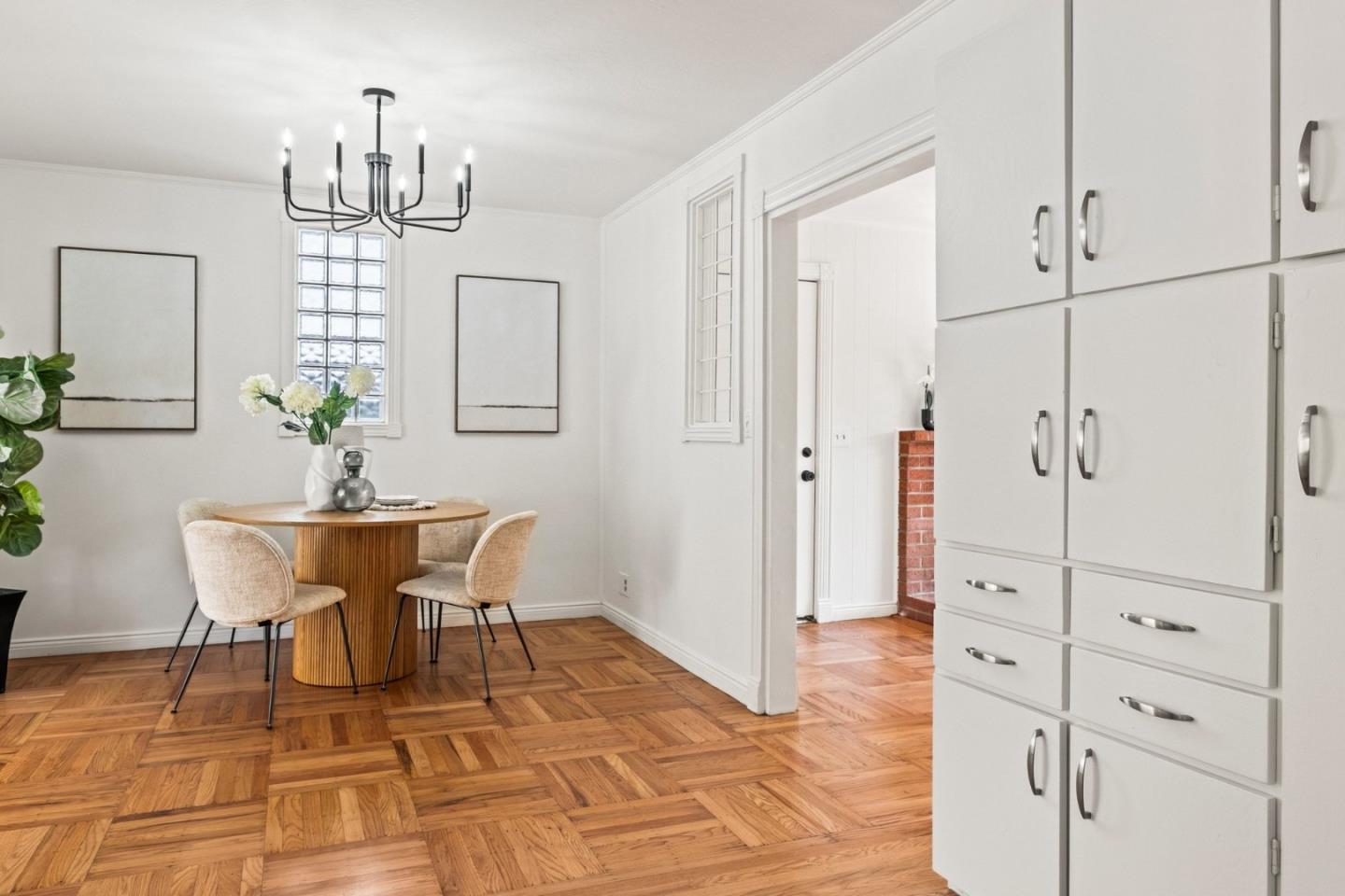 Detail Gallery Image 10 of 50 For 1135 Valencia Way, Pacifica,  CA 94044 - 3 Beds | 2/1 Baths