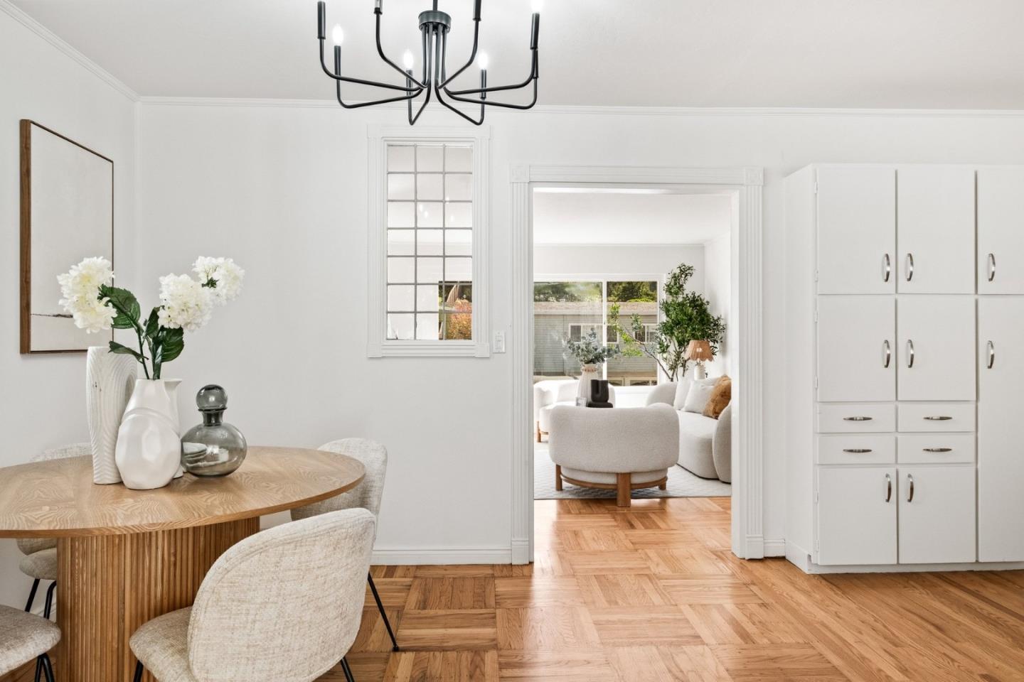 Detail Gallery Image 12 of 50 For 1135 Valencia Way, Pacifica,  CA 94044 - 3 Beds | 2/1 Baths