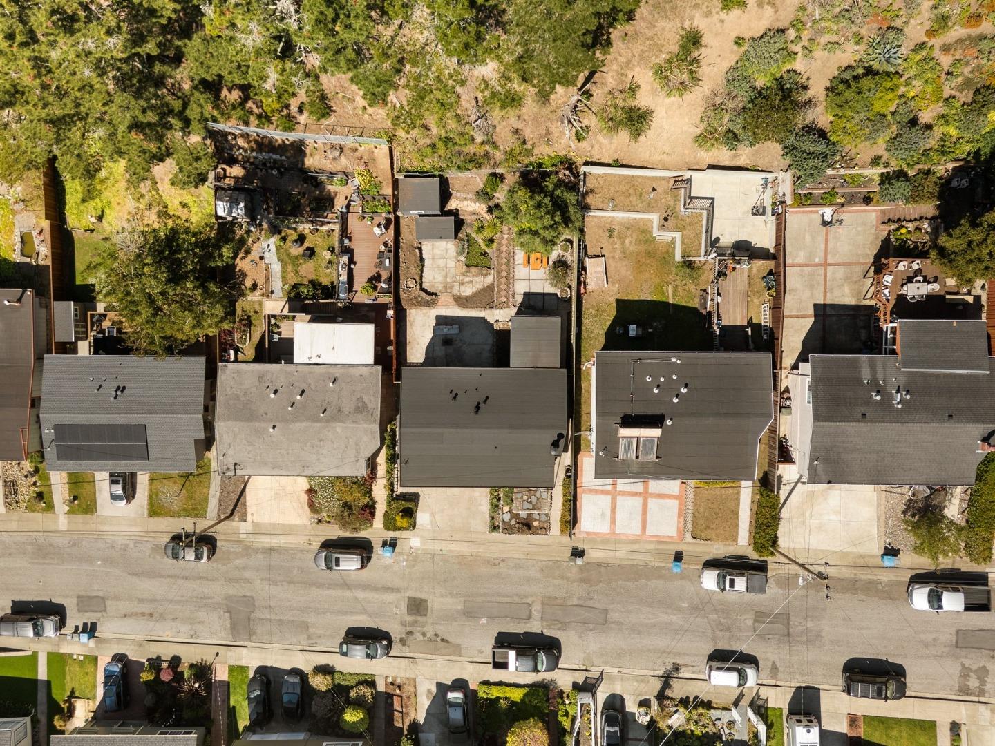 Detail Gallery Image 45 of 50 For 1135 Valencia Way, Pacifica,  CA 94044 - 3 Beds | 2/1 Baths