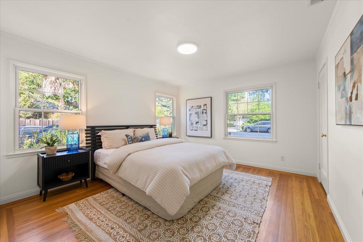 Detail Gallery Image 12 of 34 For 287 Santa Margarita Ave, Menlo Park,  CA 94025 - 3 Beds | 3 Baths