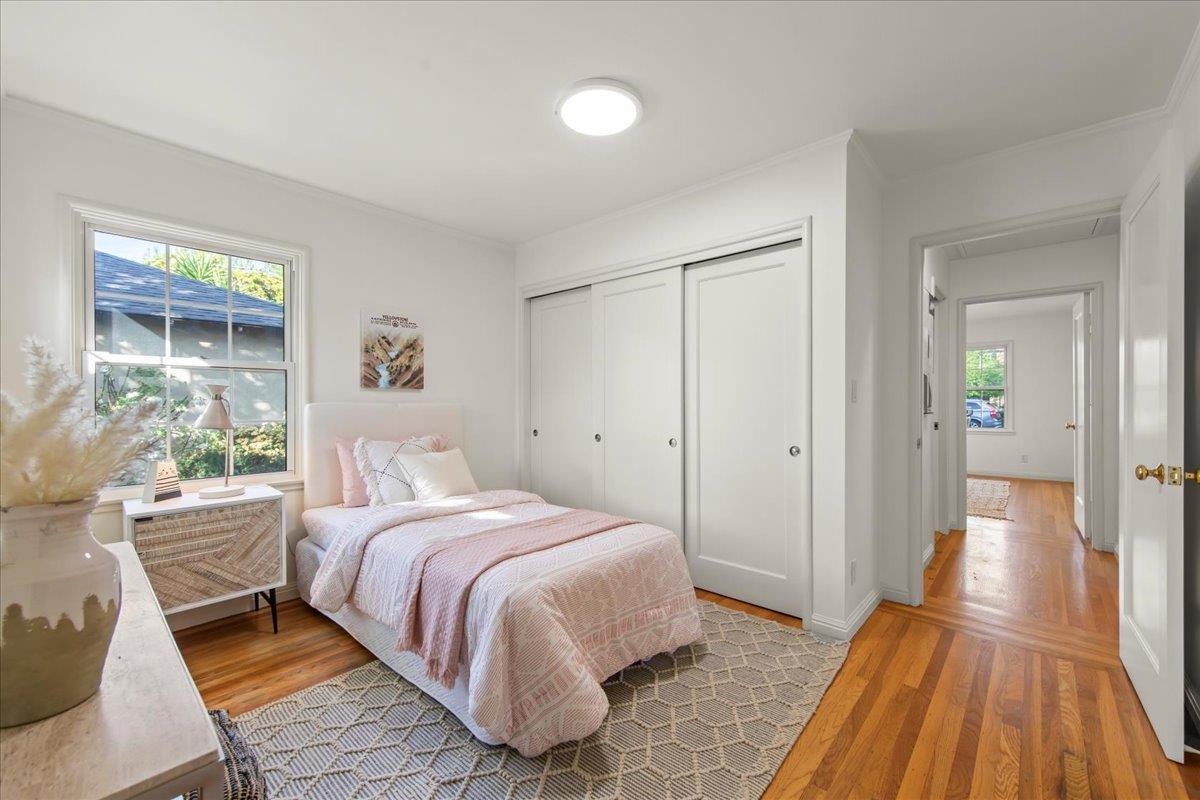 Detail Gallery Image 16 of 34 For 287 Santa Margarita Ave, Menlo Park,  CA 94025 - 3 Beds | 3 Baths