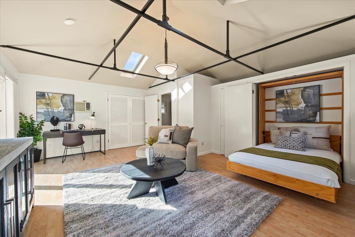 Detail Gallery Image 23 of 34 For 287 Santa Margarita Ave, Menlo Park,  CA 94025 - 3 Beds | 3 Baths