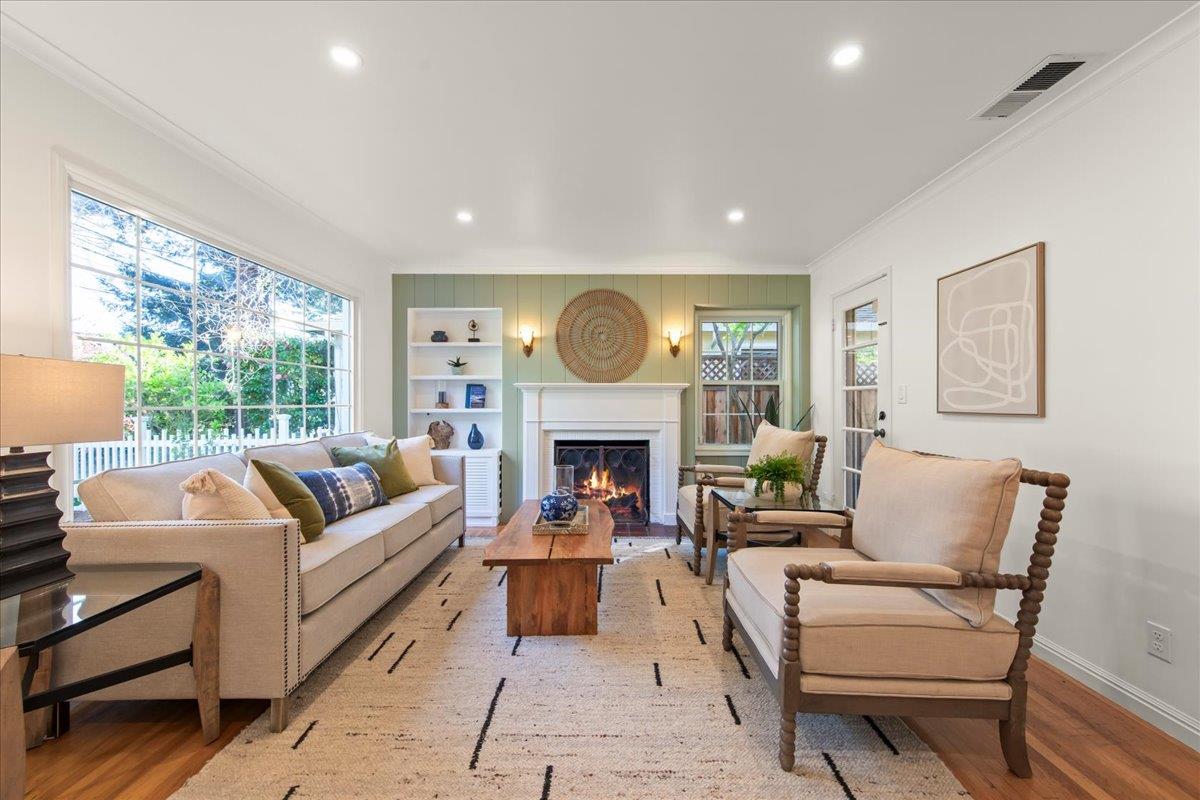 Detail Gallery Image 5 of 34 For 287 Santa Margarita Ave, Menlo Park,  CA 94025 - 3 Beds | 3 Baths