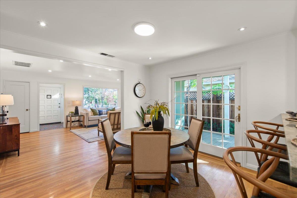 Detail Gallery Image 6 of 34 For 287 Santa Margarita Ave, Menlo Park,  CA 94025 - 3 Beds | 3 Baths