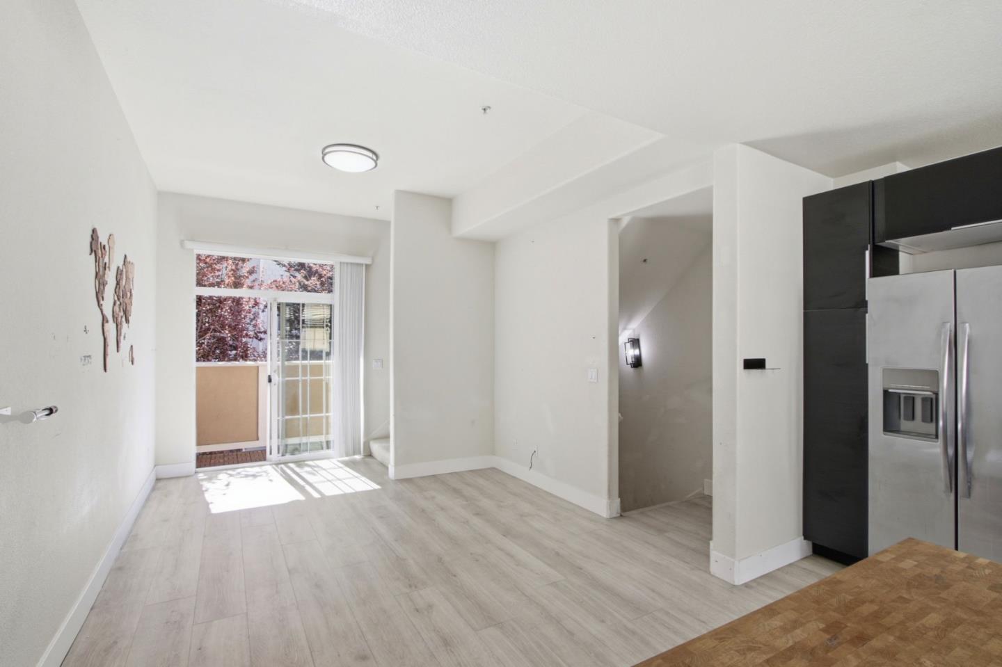 Detail Gallery Image 11 of 21 For 2414 Falk, San Jose,  CA 95116 - 2 Beds | 2 Baths