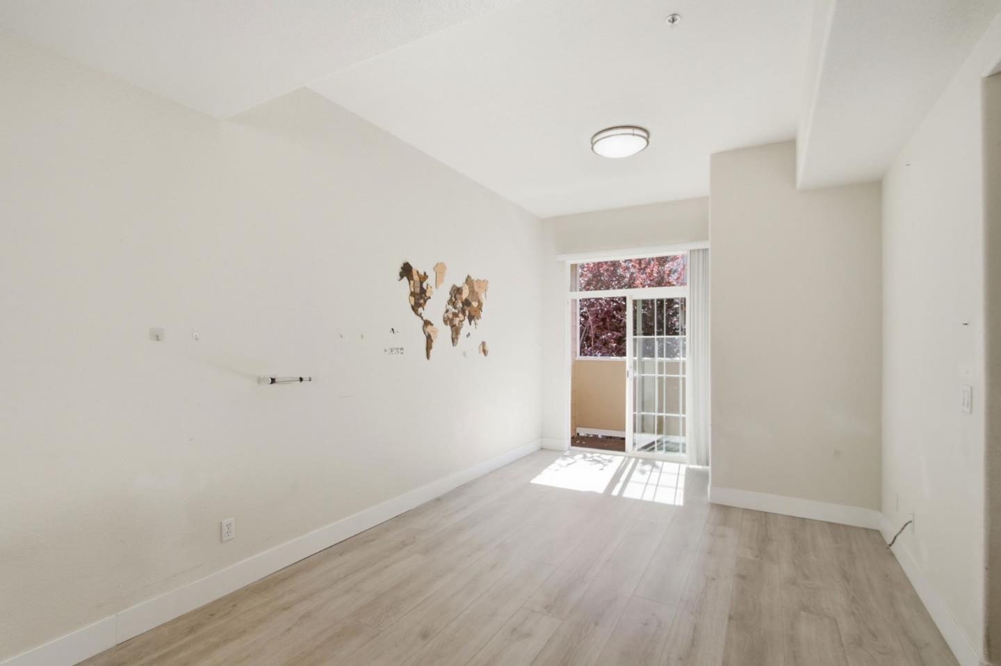 Detail Gallery Image 7 of 21 For 2414 Falk, San Jose,  CA 95116 - 2 Beds | 2 Baths