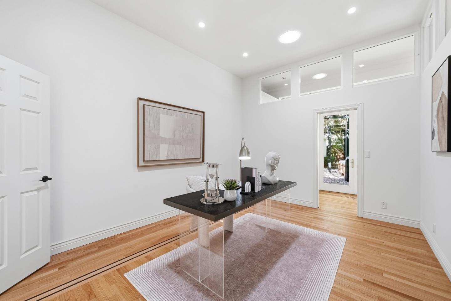 Detail Gallery Image 34 of 71 For 1 Larch Dr, Atherton,  CA 94027 - 5 Beds | 4 Baths