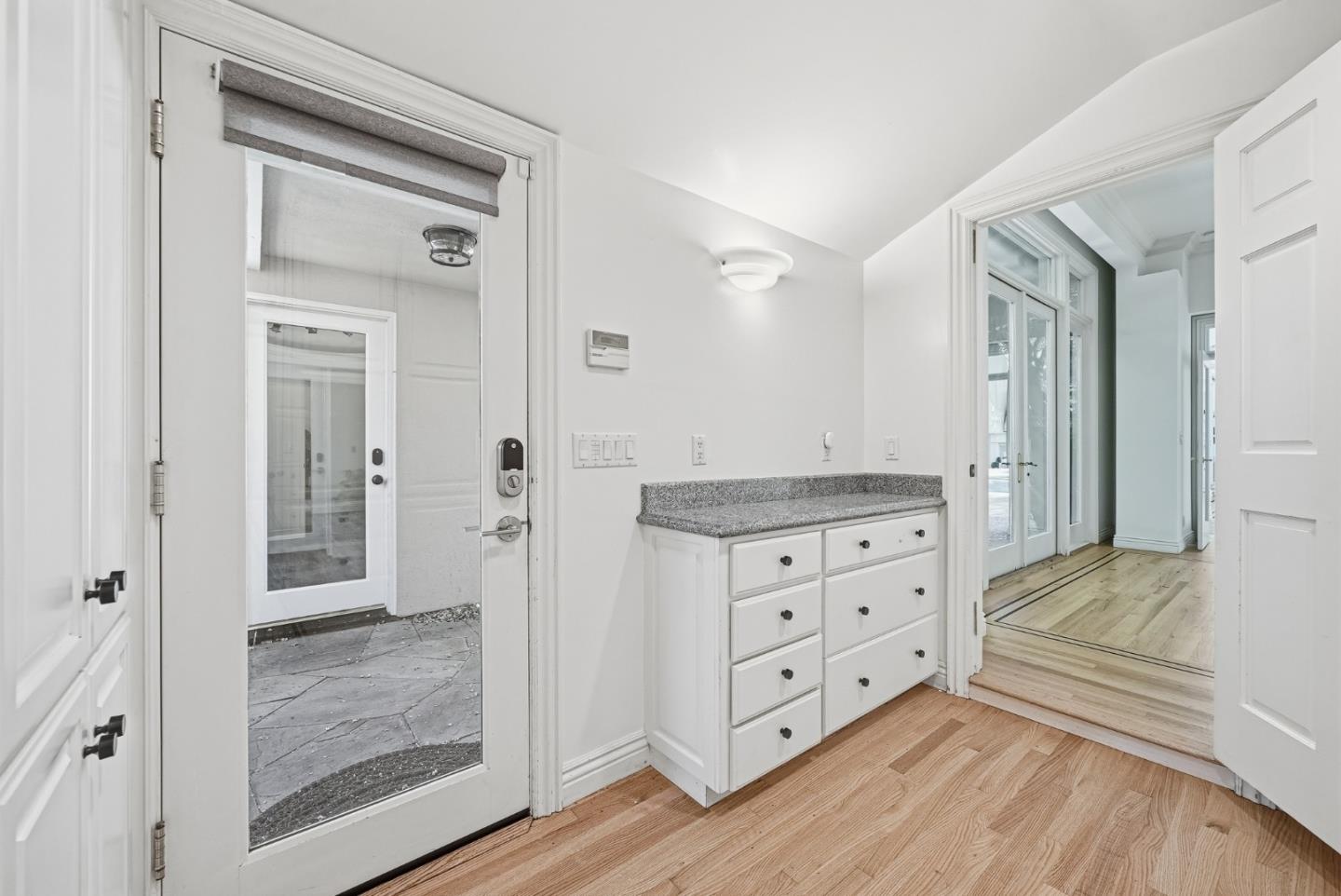 Detail Gallery Image 44 of 71 For 1 Larch Dr, Atherton,  CA 94027 - 5 Beds | 4 Baths