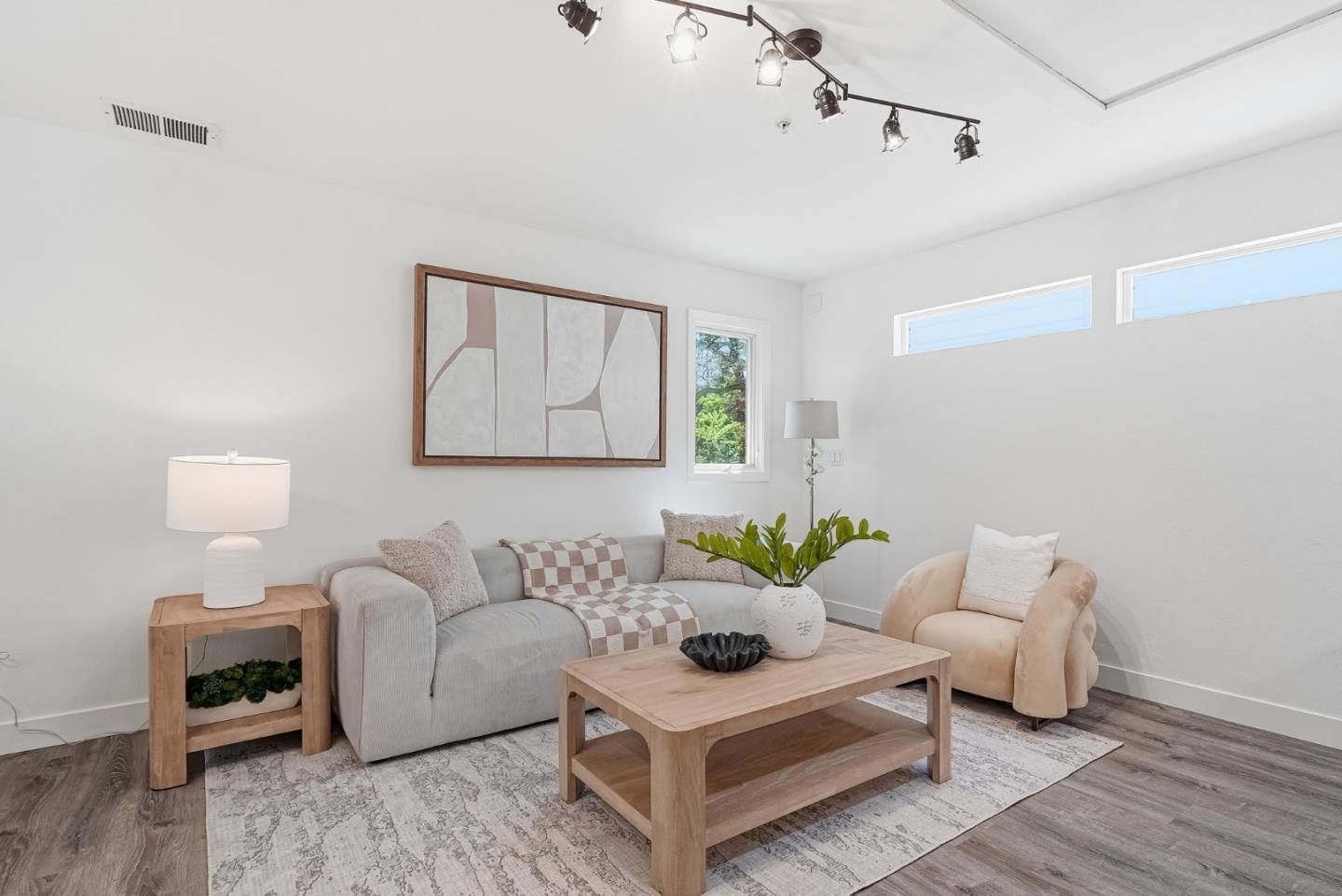 Detail Gallery Image 48 of 71 For 1 Larch Dr, Atherton,  CA 94027 - 5 Beds | 4 Baths