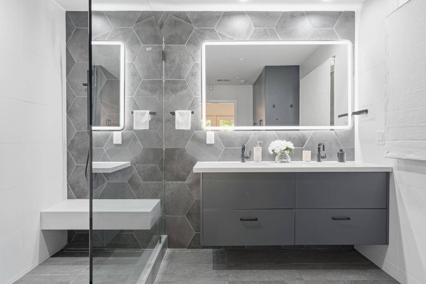 Detail Gallery Image 56 of 71 For 1 Larch Dr, Atherton,  CA 94027 - 5 Beds | 4 Baths