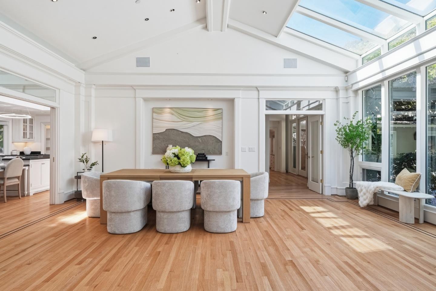 Detail Gallery Image 6 of 71 For 1 Larch Dr, Atherton,  CA 94027 - 5 Beds | 4 Baths