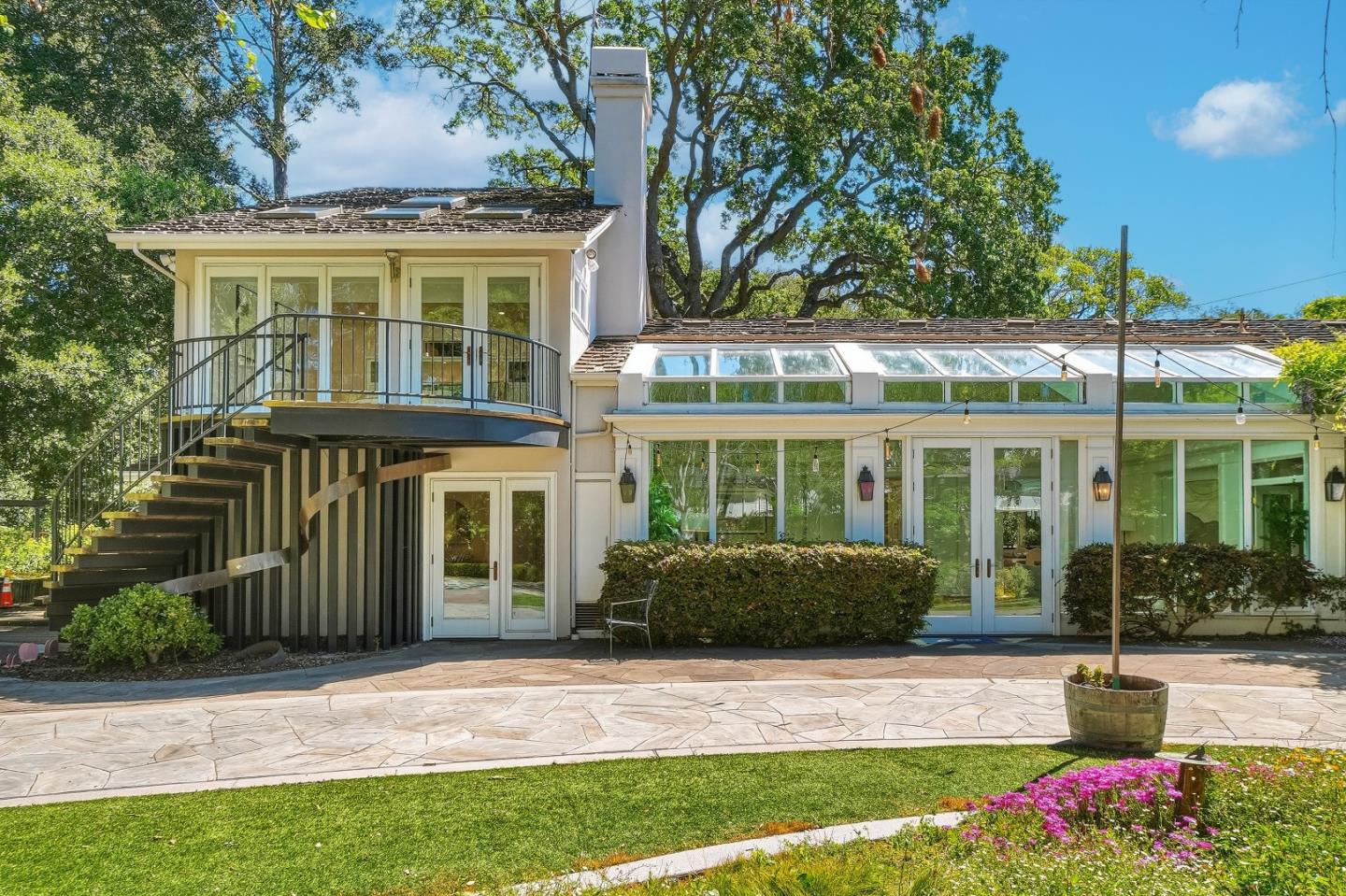 Detail Gallery Image 62 of 71 For 1 Larch Dr, Atherton,  CA 94027 - 5 Beds | 4 Baths