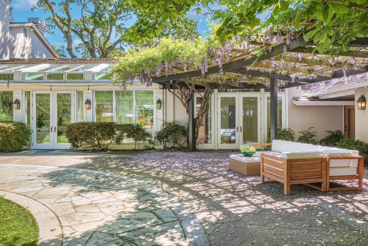 Detail Gallery Image 63 of 71 For 1 Larch Dr, Atherton,  CA 94027 - 5 Beds | 4 Baths