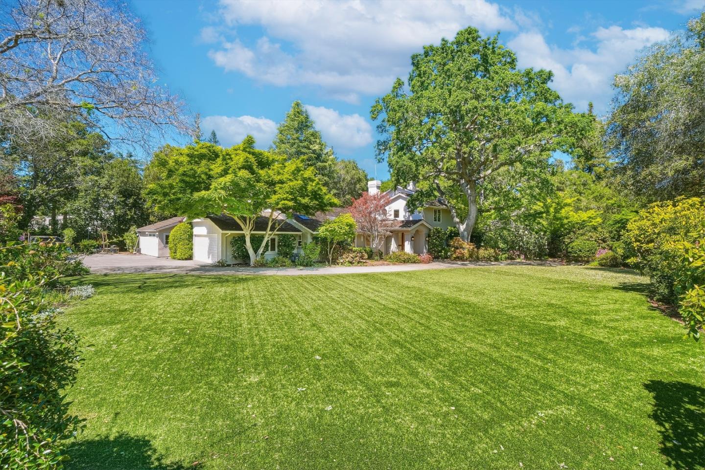 Detail Gallery Image 69 of 71 For 1 Larch Dr, Atherton,  CA 94027 - 5 Beds | 4 Baths