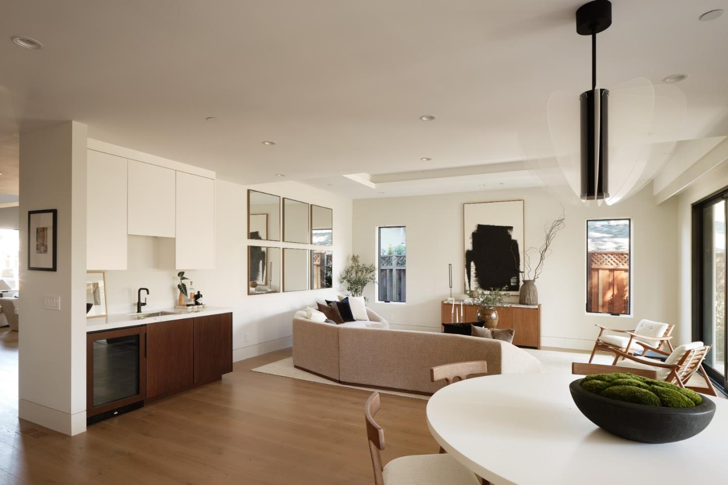 Detail Gallery Image 12 of 46 For 944 Aura Way, Los Altos,  CA 94024 - 6 Beds | 6/1 Baths