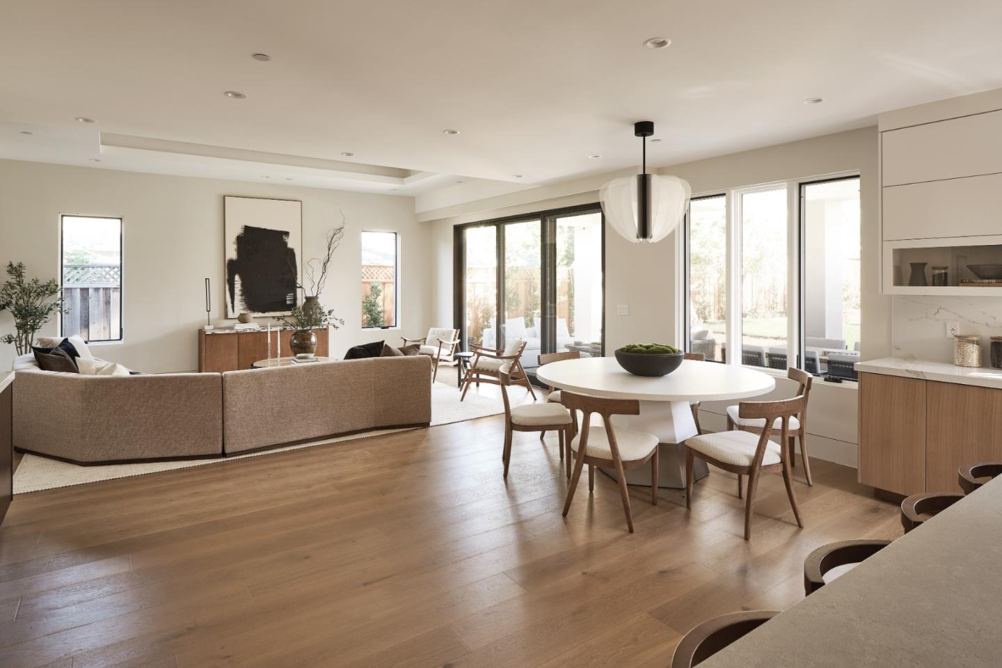 Detail Gallery Image 13 of 46 For 944 Aura Way, Los Altos,  CA 94024 - 6 Beds | 6/1 Baths