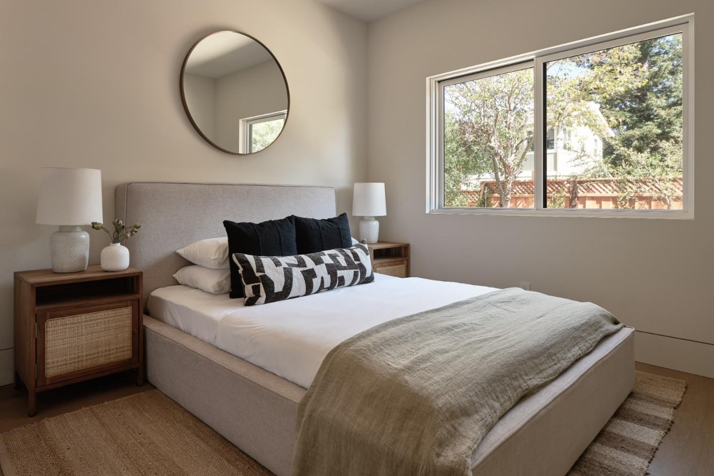 Detail Gallery Image 36 of 46 For 944 Aura Way, Los Altos,  CA 94024 - 6 Beds | 6/1 Baths