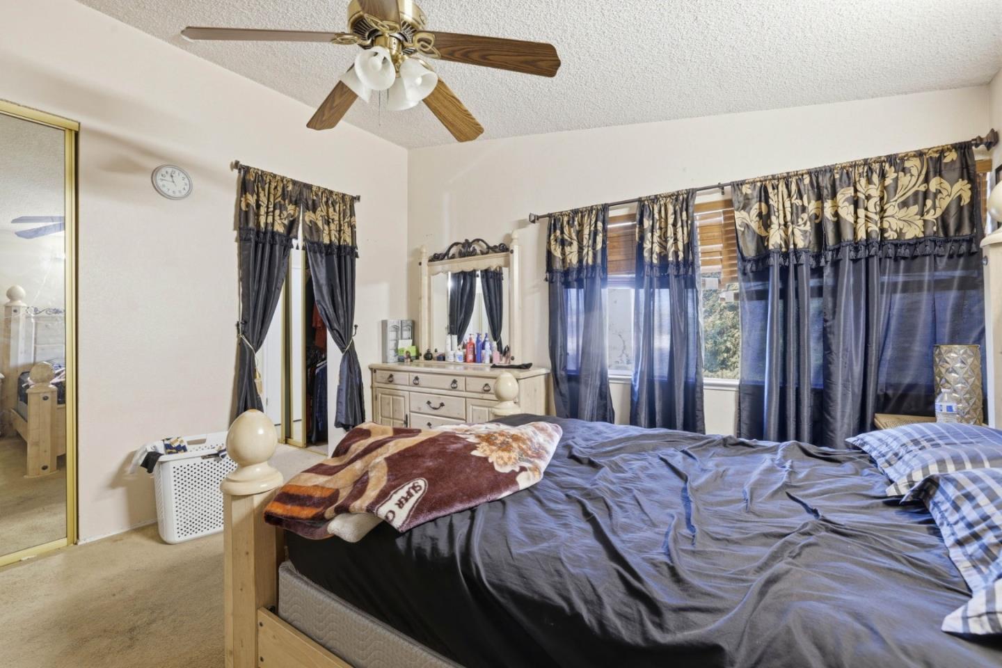 Detail Gallery Image 22 of 37 For 1980 Pebblewood Dr, Sacramento,  CA 95833 - 4 Beds | 2/1 Baths