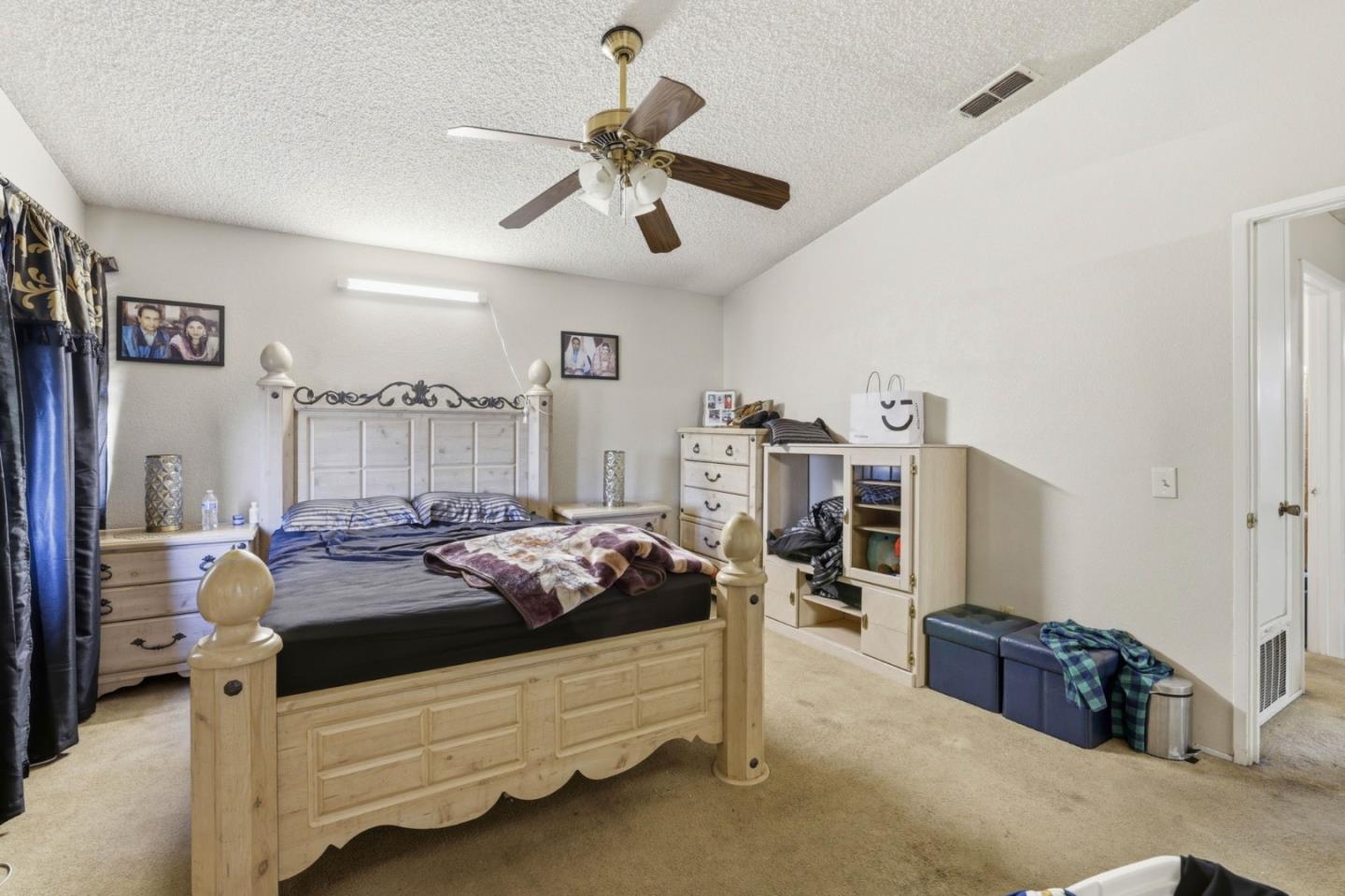 Detail Gallery Image 23 of 37 For 1980 Pebblewood Dr, Sacramento,  CA 95833 - 4 Beds | 2/1 Baths