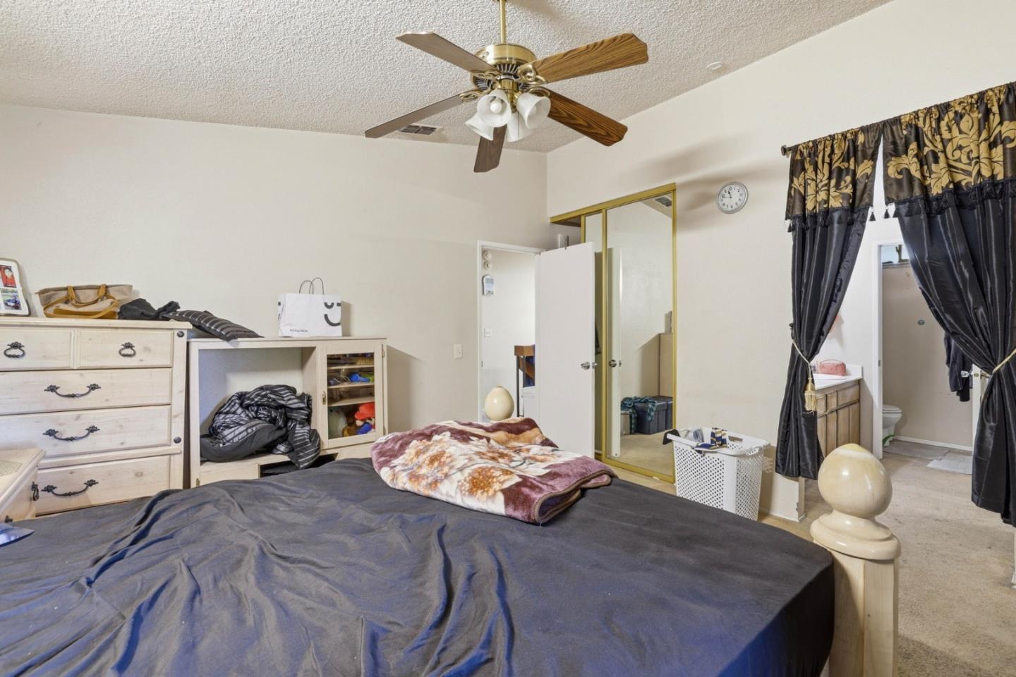 Detail Gallery Image 24 of 37 For 1980 Pebblewood Dr, Sacramento,  CA 95833 - 4 Beds | 2/1 Baths