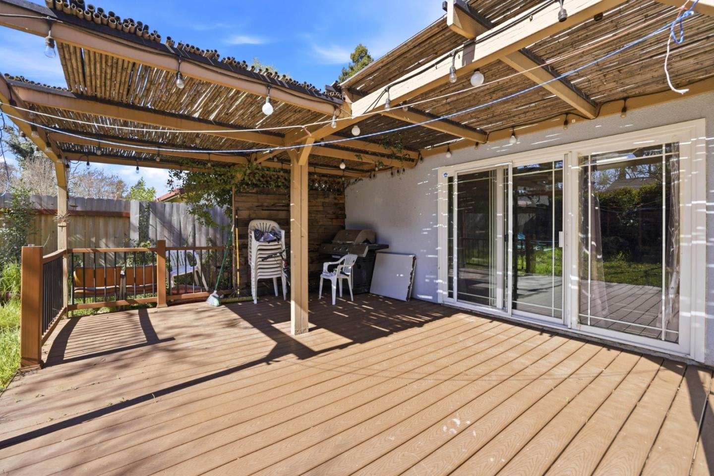 Detail Gallery Image 32 of 37 For 1980 Pebblewood Dr, Sacramento,  CA 95833 - 4 Beds | 2/1 Baths