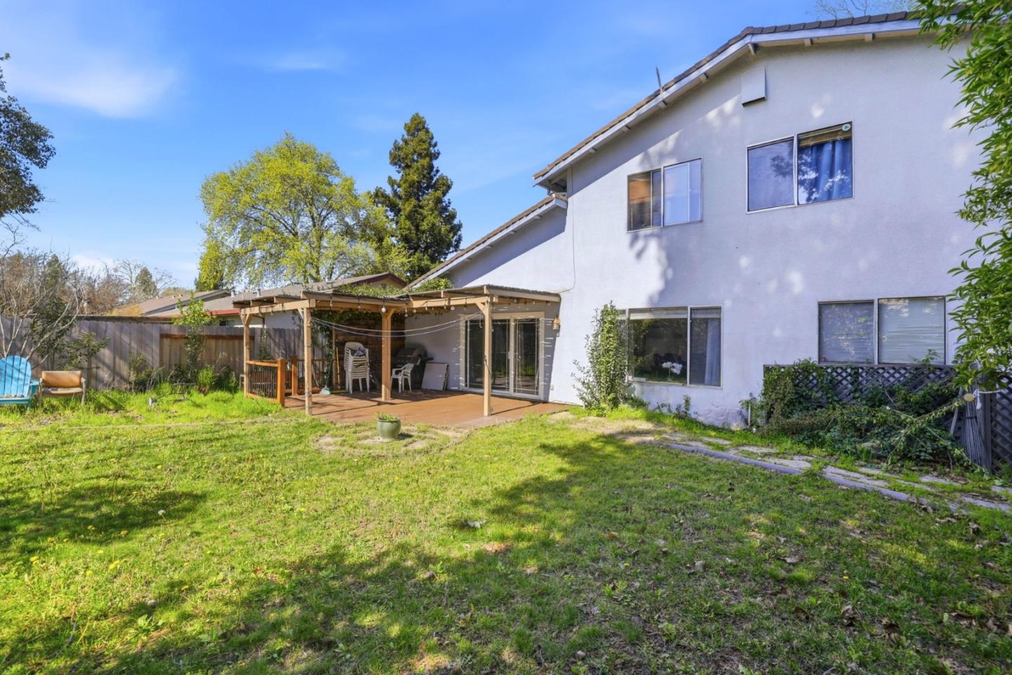 Detail Gallery Image 36 of 37 For 1980 Pebblewood Dr, Sacramento,  CA 95833 - 4 Beds | 2/1 Baths