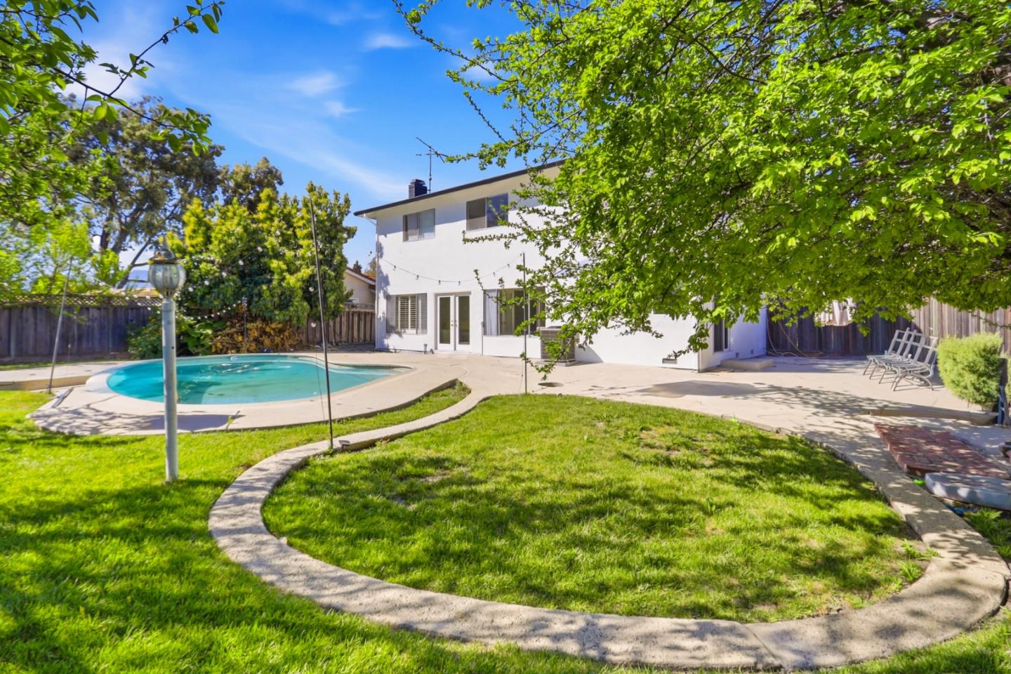 Detail Gallery Image 19 of 19 For 4530 Crocus Dr, San Jose,  CA 95136 - 4 Beds | 2/1 Baths