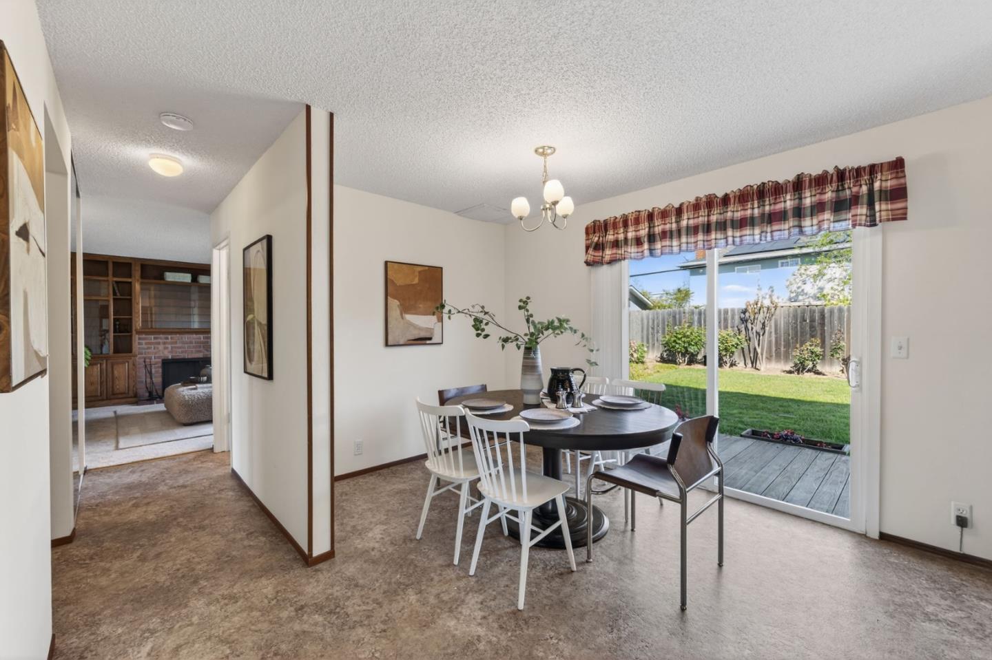 Detail Gallery Image 17 of 47 For 1631 Noreen Dr, San Jose,  CA 95124 - 4 Beds | 2/1 Baths