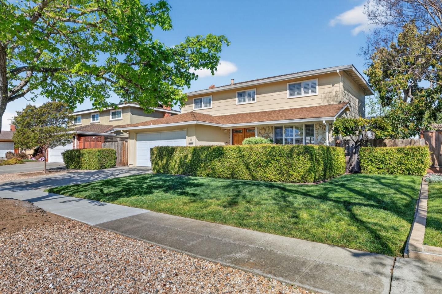 Detail Gallery Image 3 of 47 For 1631 Noreen Dr, San Jose,  CA 95124 - 4 Beds | 2/1 Baths