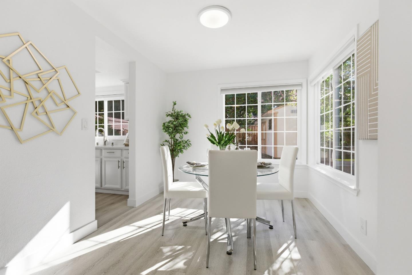 Detail Gallery Image 13 of 44 For 34184 Duke Ln, Fremont,  CA 94555 - 4 Beds | 2/1 Baths