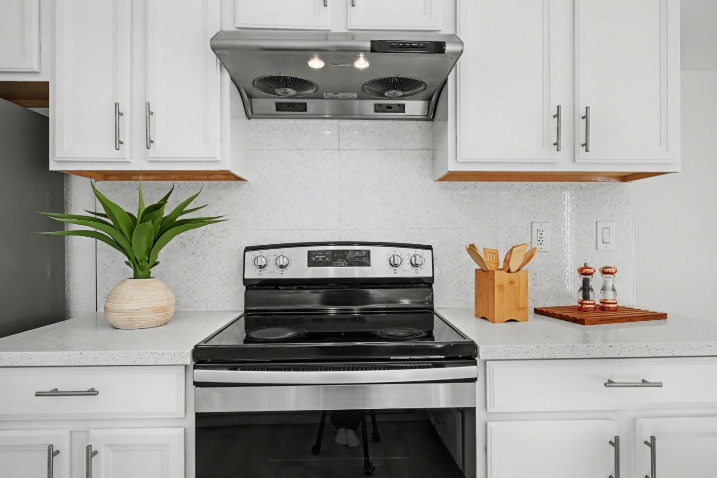 Detail Gallery Image 18 of 44 For 34184 Duke Ln, Fremont,  CA 94555 - 4 Beds | 2/1 Baths