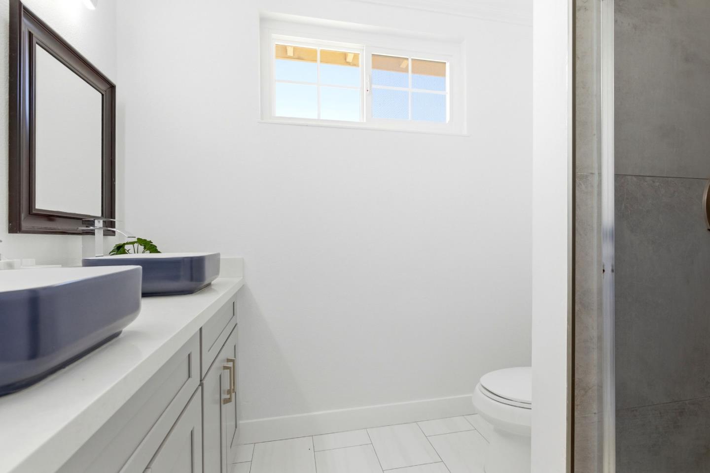 Detail Gallery Image 33 of 44 For 34184 Duke Ln, Fremont,  CA 94555 - 4 Beds | 2/1 Baths