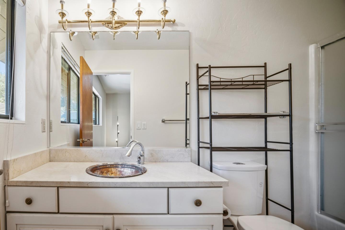 Detail Gallery Image 13 of 20 For 9500 Center St #4,  Carmel,  CA 93923 - 2 Beds | 2 Baths