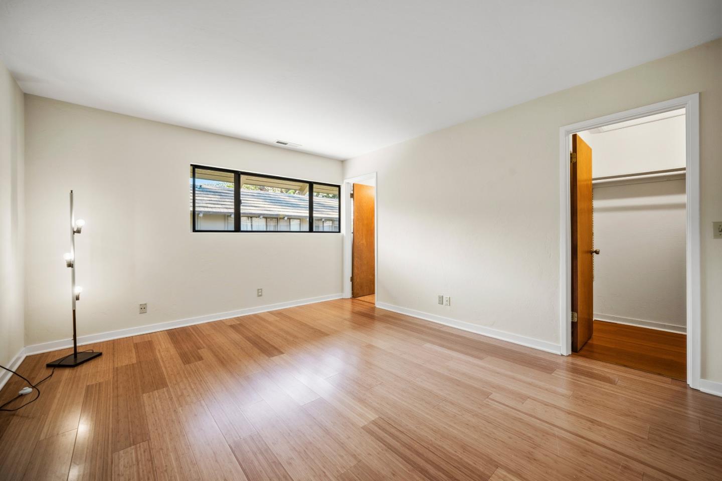 Detail Gallery Image 9 of 20 For 9500 Center St #4,  Carmel,  CA 93923 - 2 Beds | 2 Baths