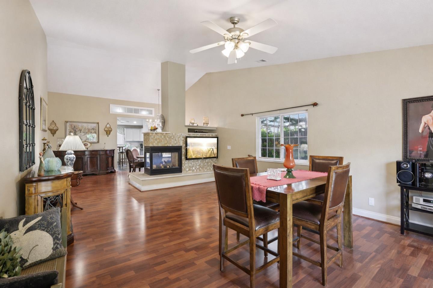 Detail Gallery Image 12 of 27 For 5482 Mesa Rd, Gilroy,  CA 95020 - 3 Beds | 2 Baths