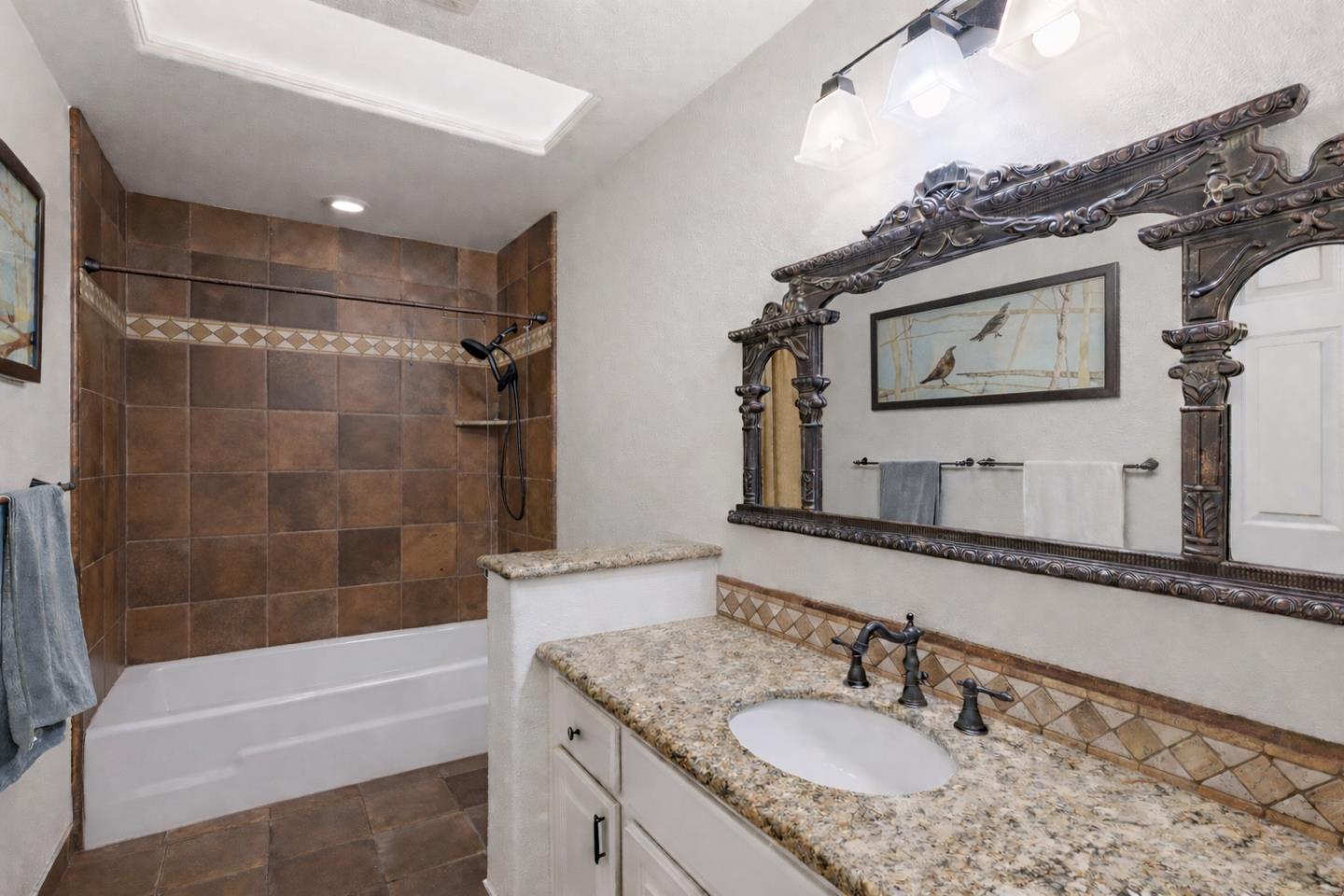 Detail Gallery Image 16 of 27 For 5482 Mesa Rd, Gilroy,  CA 95020 - 3 Beds | 2 Baths