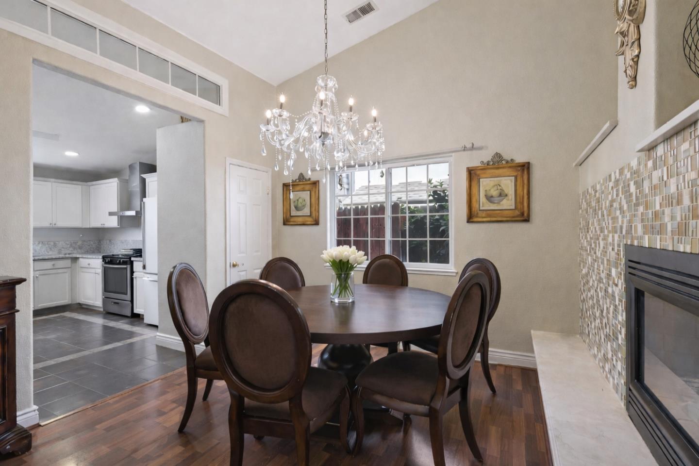 Detail Gallery Image 6 of 27 For 5482 Mesa Rd, Gilroy,  CA 95020 - 3 Beds | 2 Baths