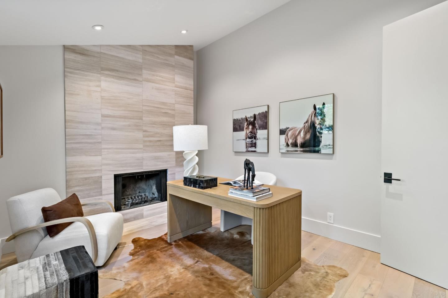 Detail Gallery Image 16 of 49 For 8 Hawkview St, Portola Valley,  CA 94028 - 4 Beds | 3/1 Baths