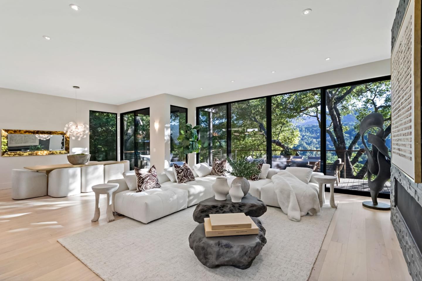 Detail Gallery Image 2 of 49 For 8 Hawkview St, Portola Valley,  CA 94028 - 4 Beds | 3/1 Baths