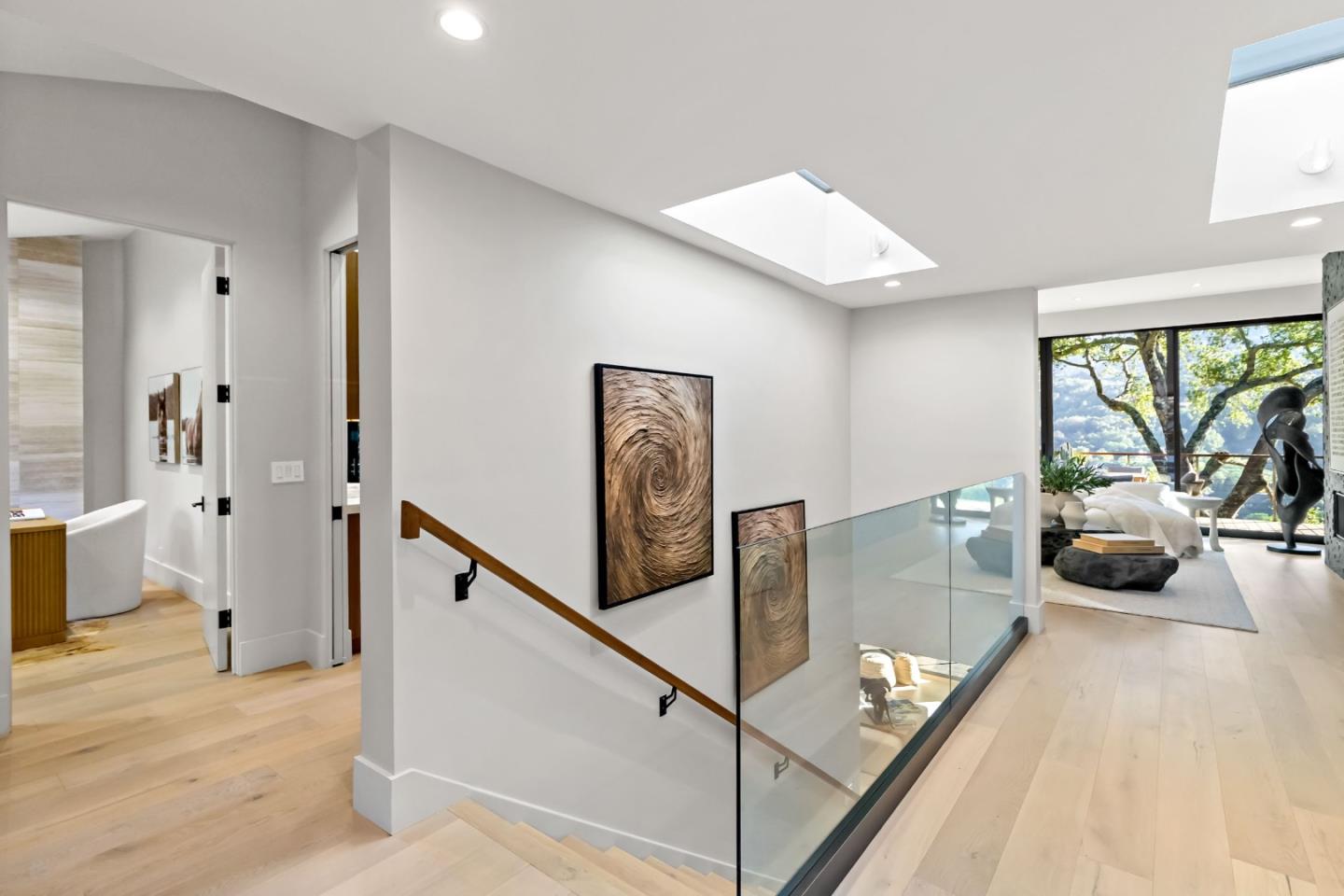 Detail Gallery Image 27 of 49 For 8 Hawkview St, Portola Valley,  CA 94028 - 4 Beds | 3/1 Baths