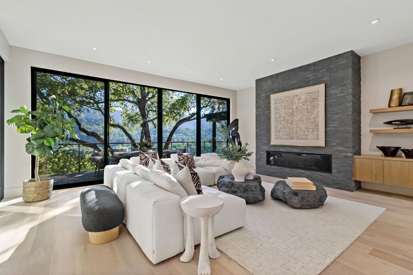 Detail Gallery Image 3 of 49 For 8 Hawkview St, Portola Valley,  CA 94028 - 4 Beds | 3/1 Baths