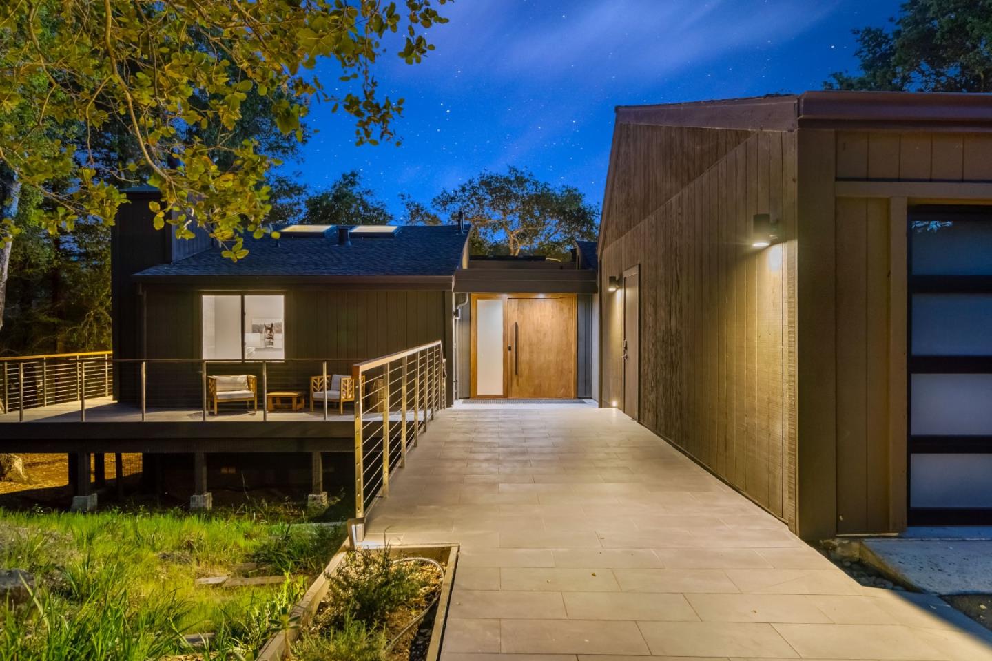 Detail Gallery Image 40 of 49 For 8 Hawkview St, Portola Valley,  CA 94028 - 4 Beds | 3/1 Baths