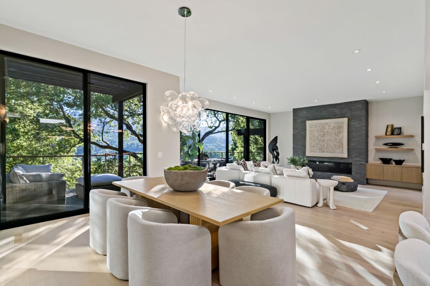 Detail Gallery Image 5 of 49 For 8 Hawkview St, Portola Valley,  CA 94028 - 4 Beds | 3/1 Baths