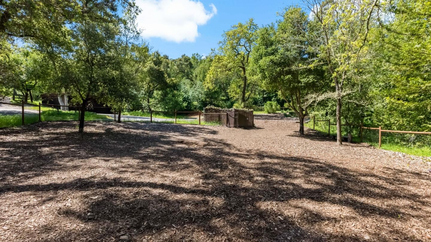 Detail Gallery Image 59 of 61 For 8 Hawkview St, Portola Valley,  CA 94028 - 4 Beds | 3/1 Baths